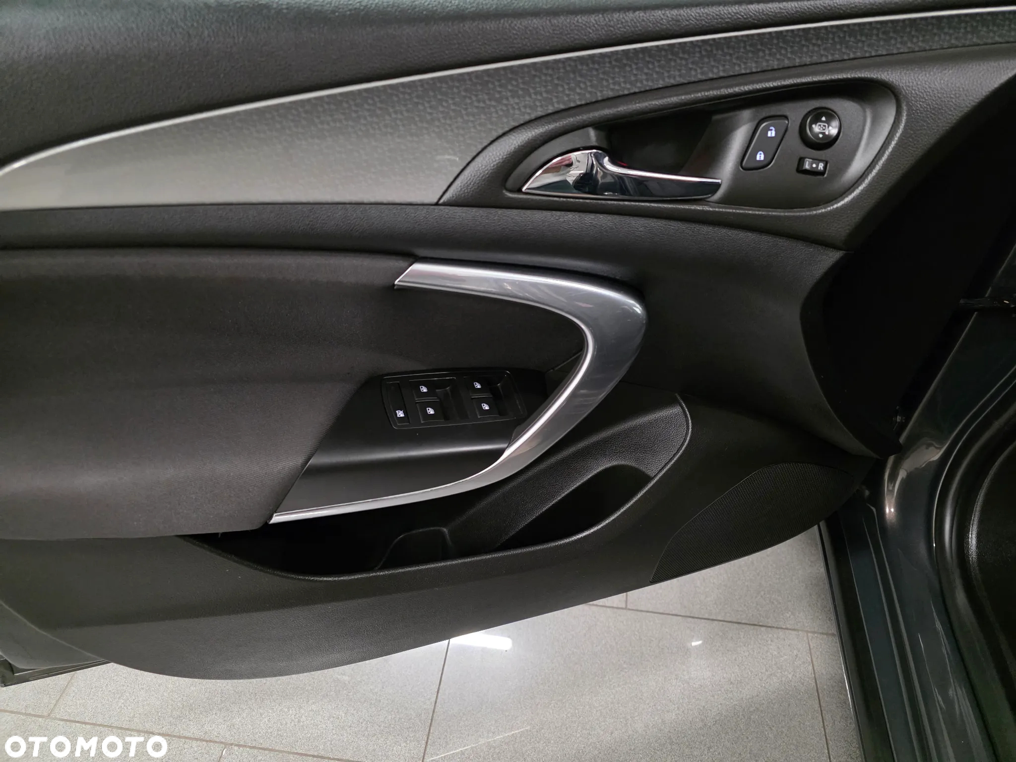 Opel Insignia 2.0 CDTI Design Edition - 19