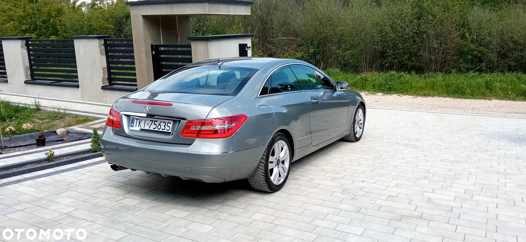 Mercedes-Benz Klasa E 250 CGI BlueEffICIENCY - 14