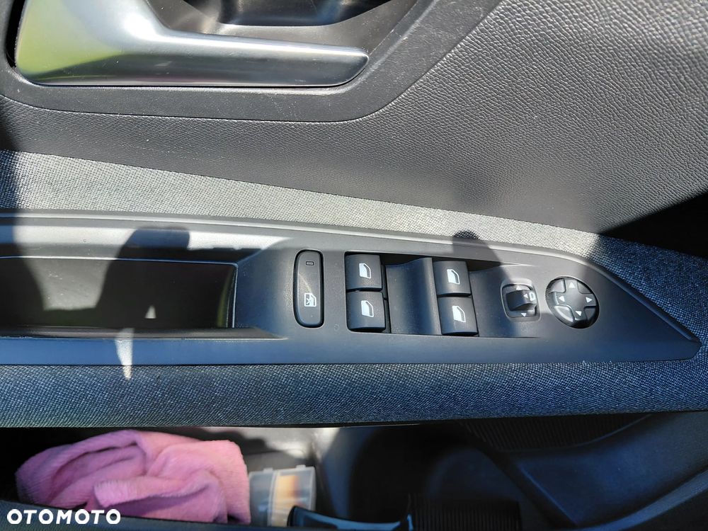 Peugeot 3008 1.5 BlueHDi GT S&S EAT8 - 21