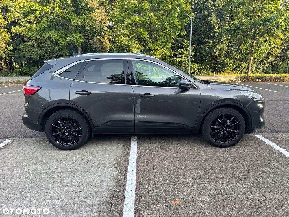 Ford Kuga 2.0 EcoBlue 4x4 TITANIUM - 6