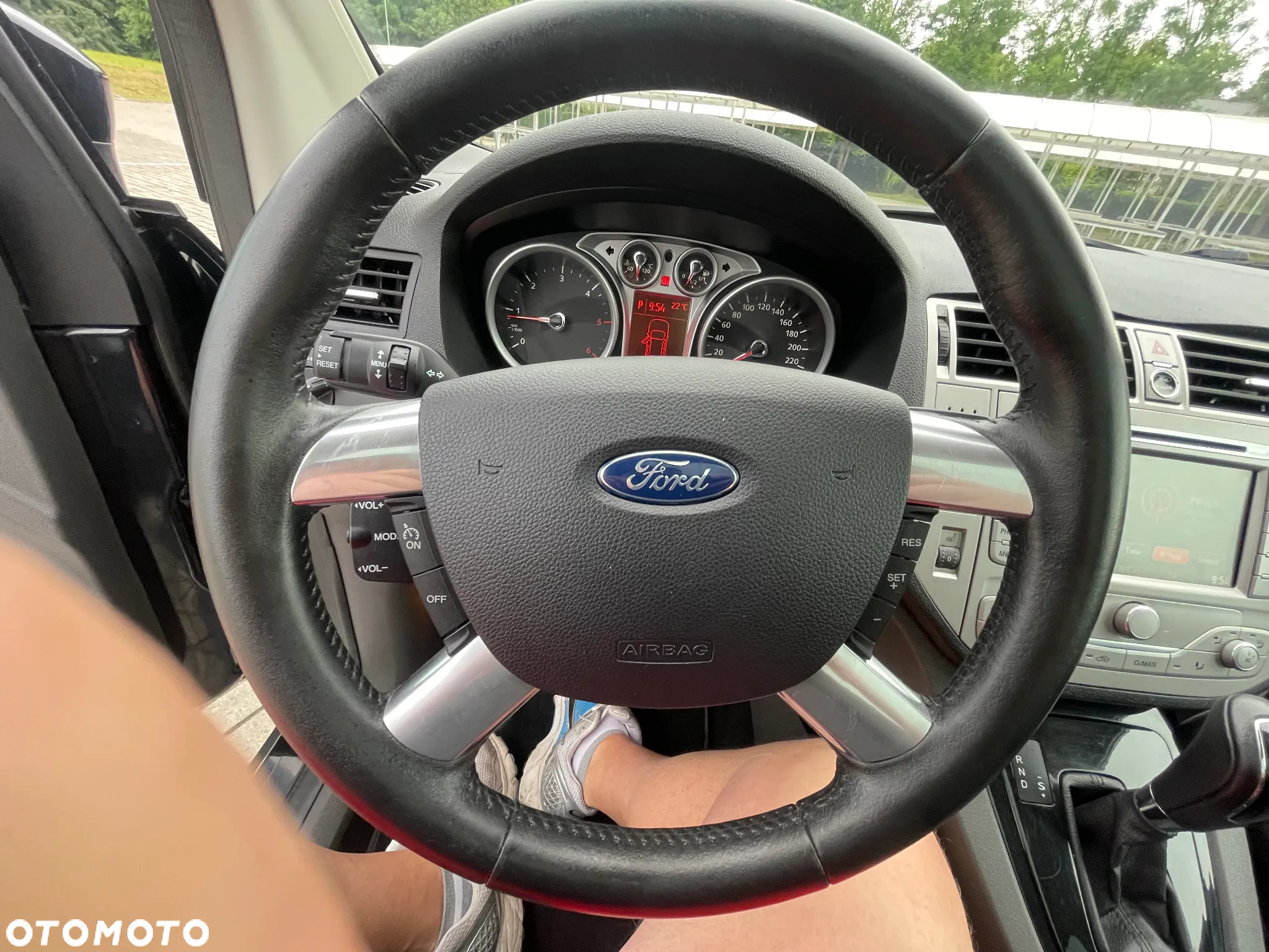 Ford Kuga 2.0 TDCi 4WD Titanium - 25