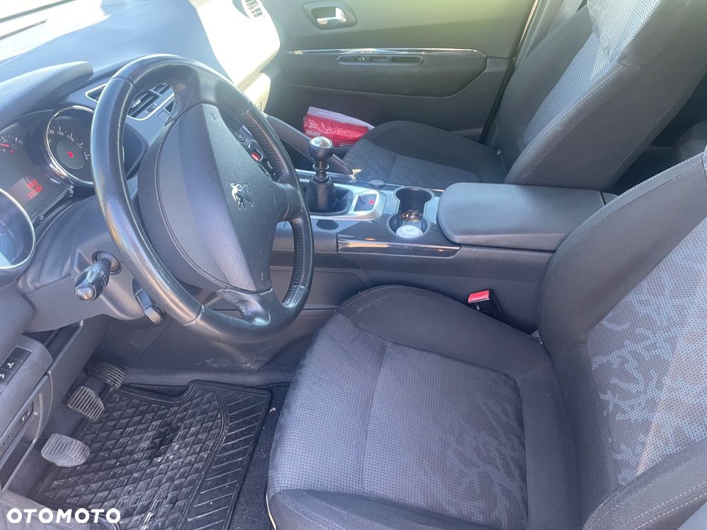 Peugeot 3008 - 15