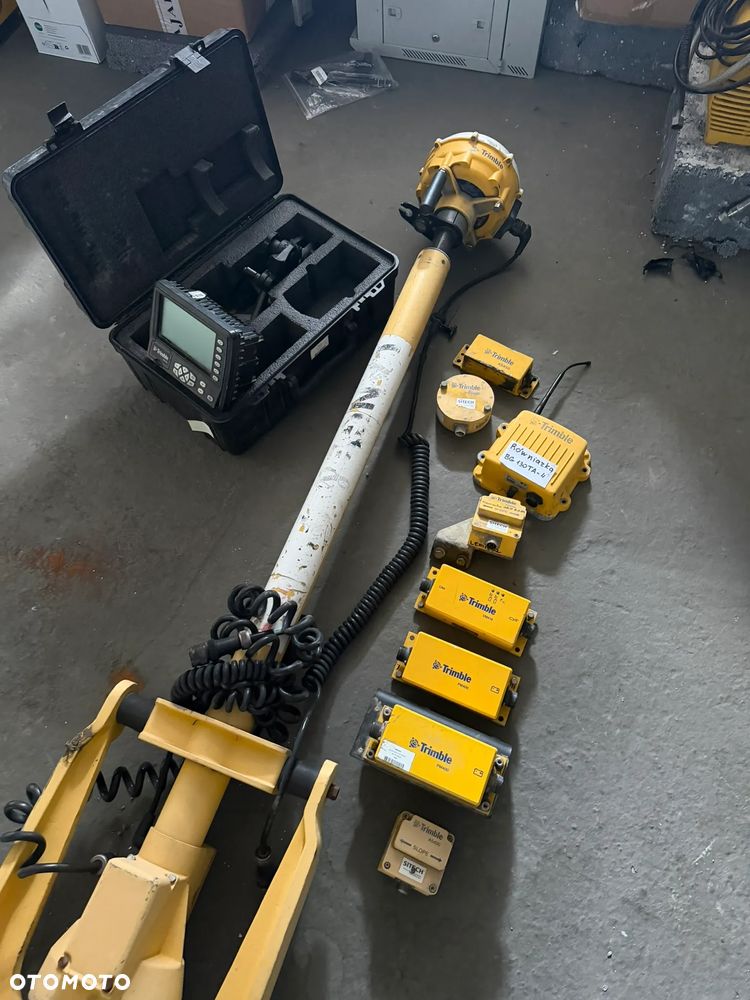 System GPS Trimble CB430 do równiarki HBM - 1
