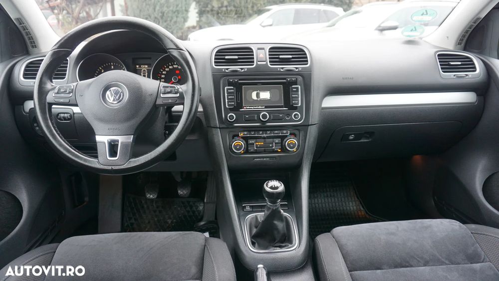 Volkswagen Golf 1.6 TDI DPF BlueMotion Technology Team - 15
