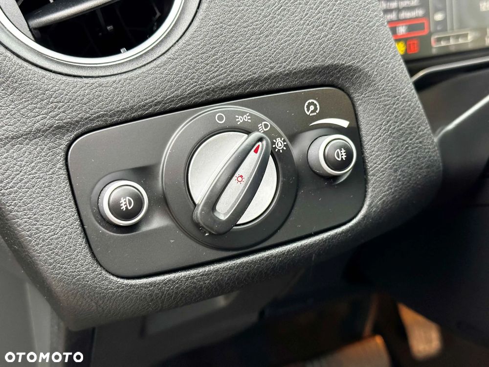 Ford Mondeo 2.0 EcoBoost Titanium - 23