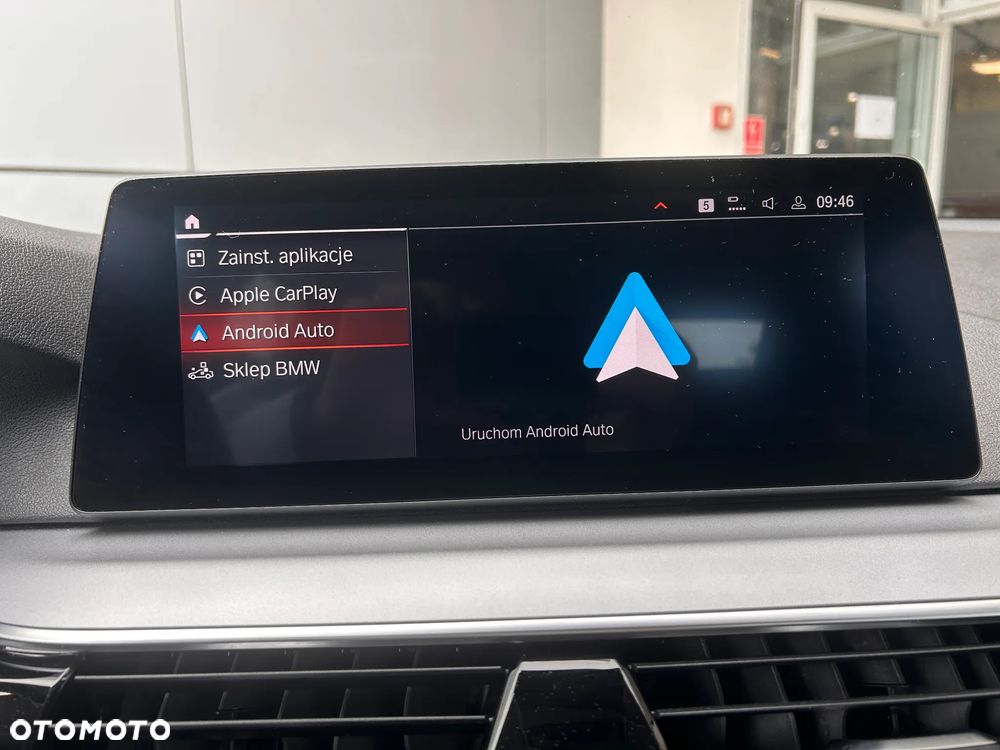 BMW Seria 5 520d xDrive MHEV - 40