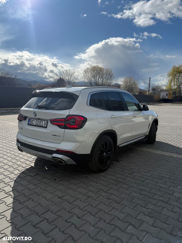 BMW X3 ver-xdrive20i-at-standard - 2
