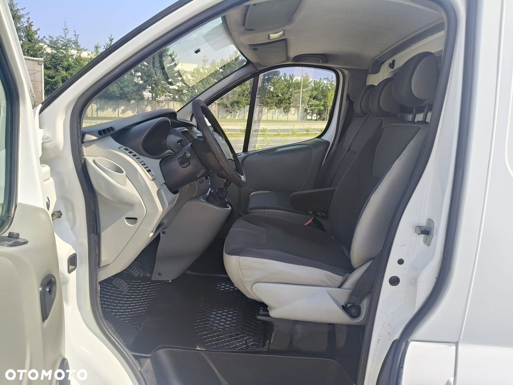 Renault Trafic - 8