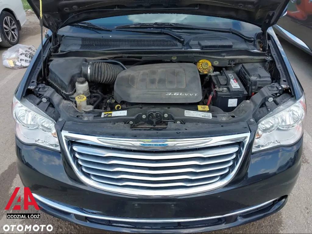 Chrysler Town & Country 3.6 Touring - 6