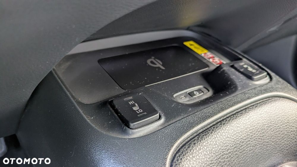 Toyota Corolla 1.8 Hybrid Style - 21