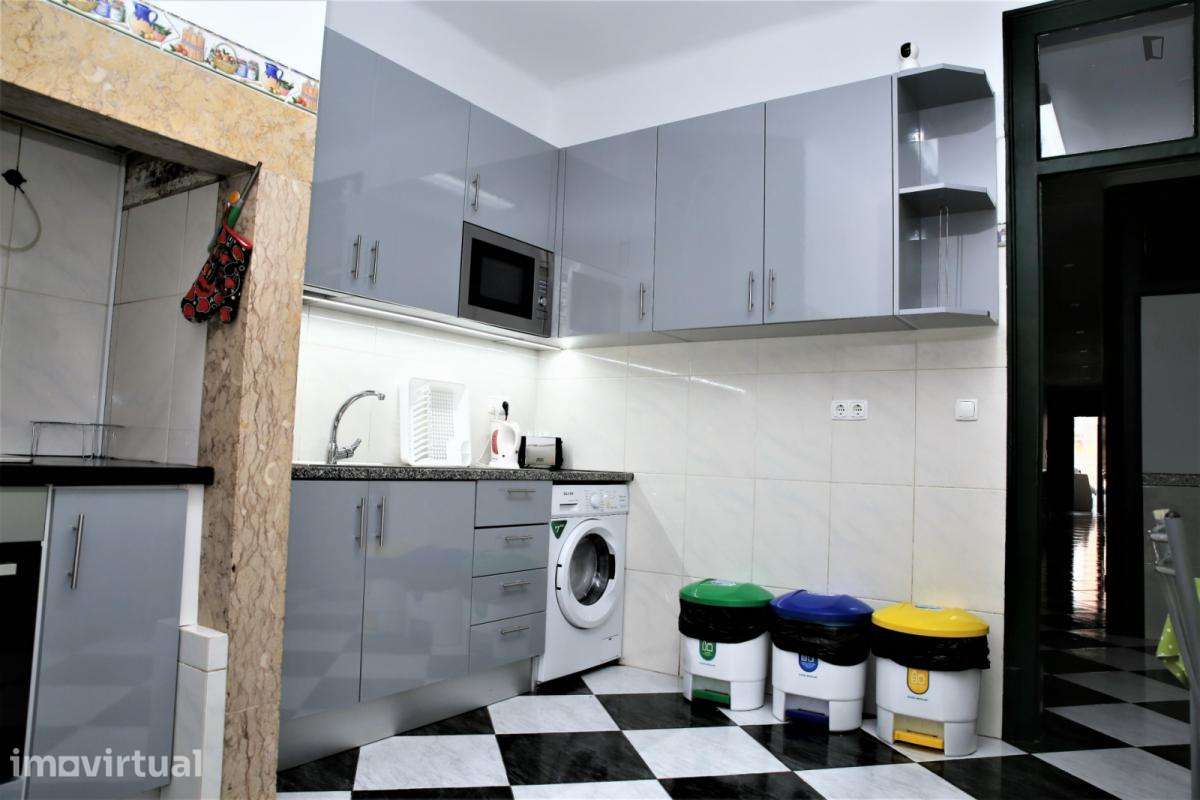 Quarto - localizado em Penha de França Lisbon - Grande imagem: 5/23