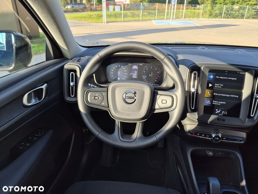 Volvo XC 40 T3 Momentum Core - 11