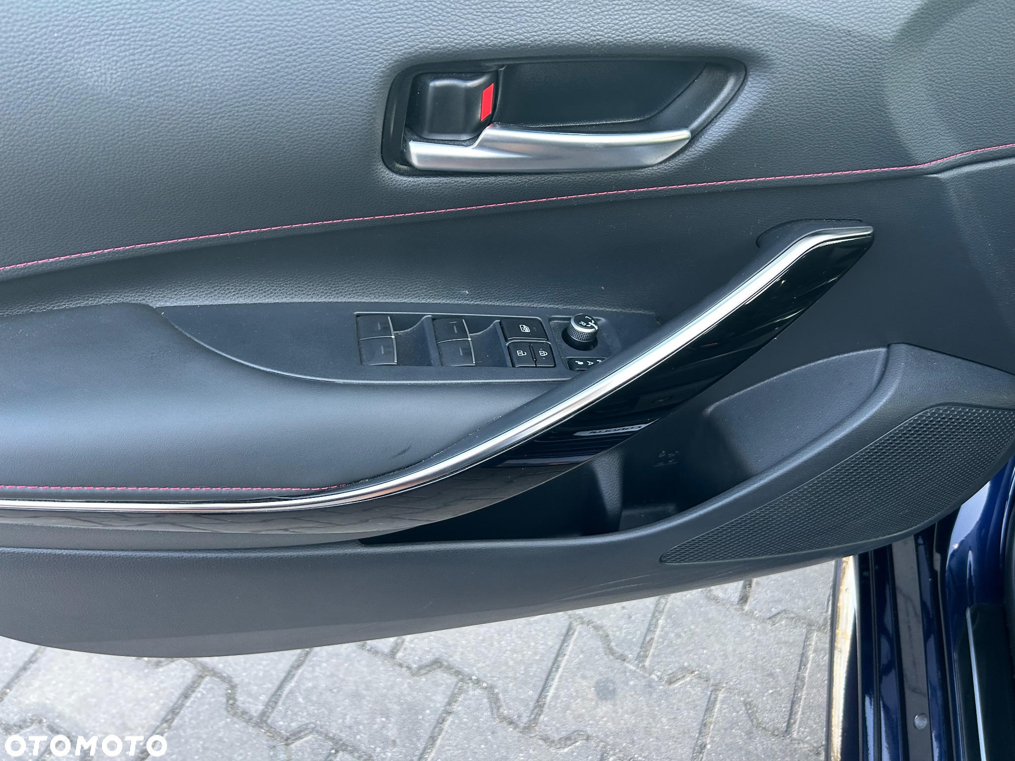 Toyota Corolla 2.0 Hybrid GR Sport - 33