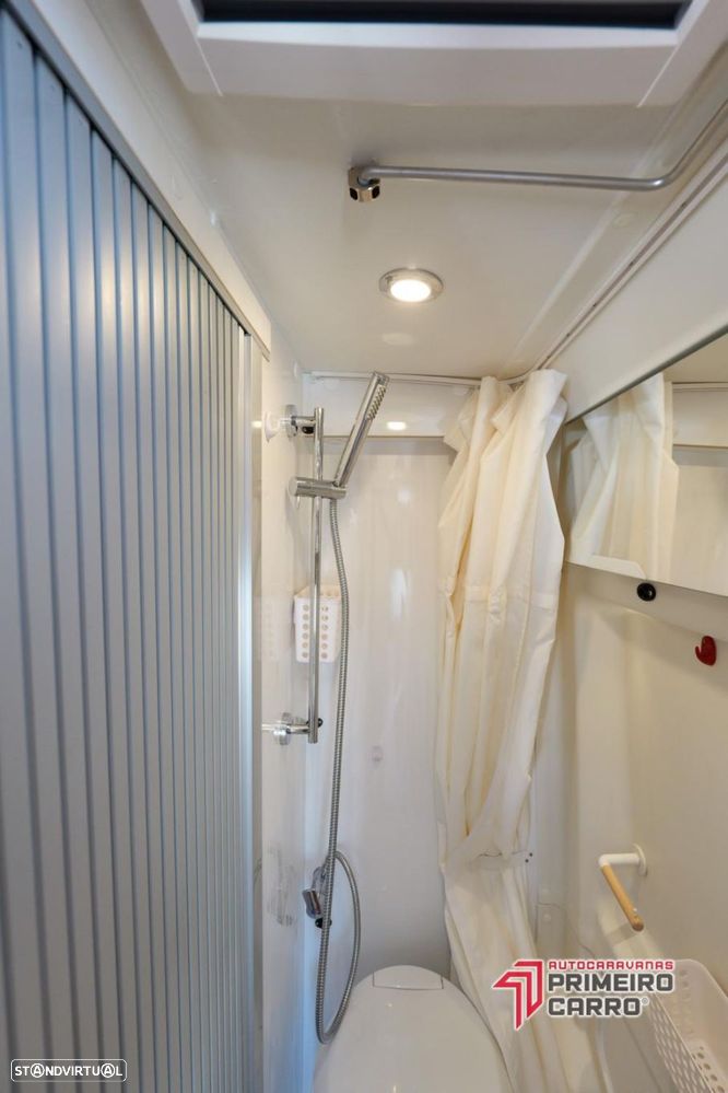 Rapido Van V62 cama francesa - 14