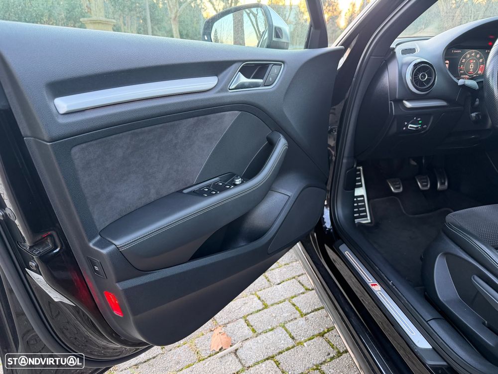 Audi S3 Sportback 2.0 TFSi quattro - 14