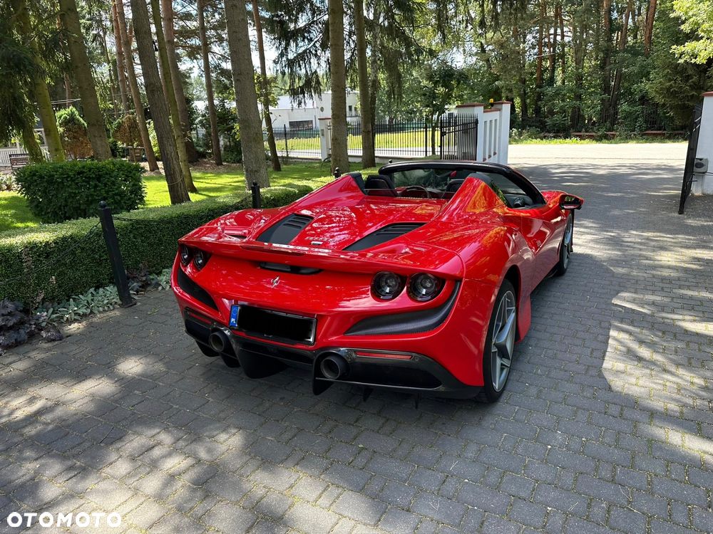 Ferrari F8 Spider Standard - 25