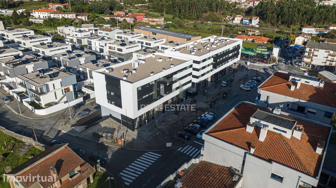 Loja Comercial em S. Pedro da Cova, Gondomar - Grande imagem: 2/14