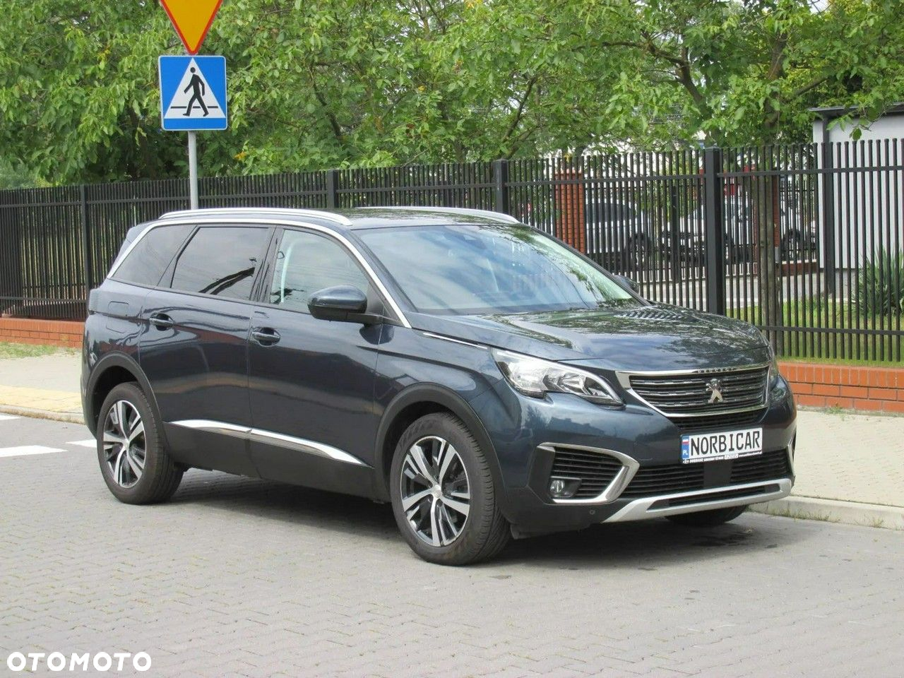 Peugeot 5008 1.5 BlueHDI Allure S&S - 2