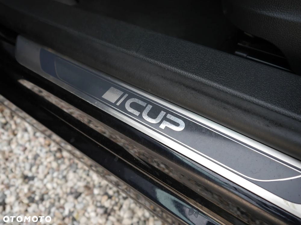 Volkswagen Tiguan 2.0 TDI DPF 4Motion BlueMotion Technology Cup Sport & Style - 23