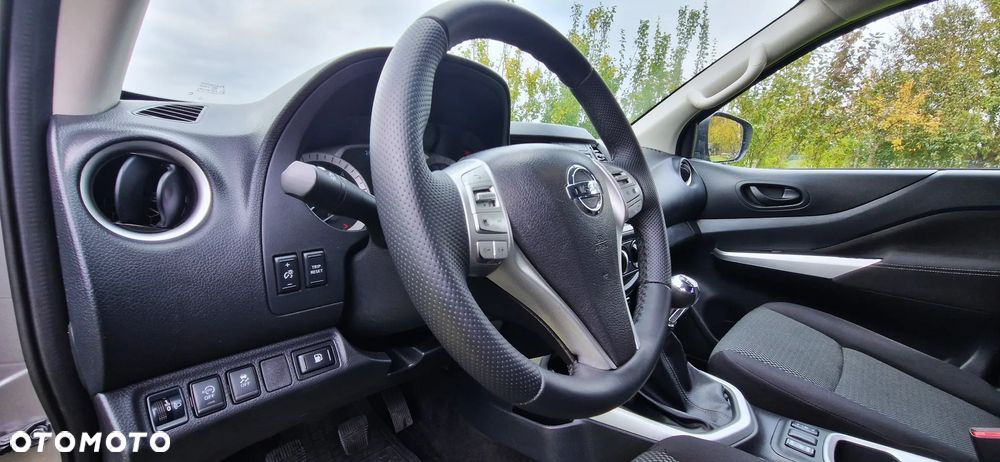 Nissan Navara DC 4x4 S&S Acenta - 8