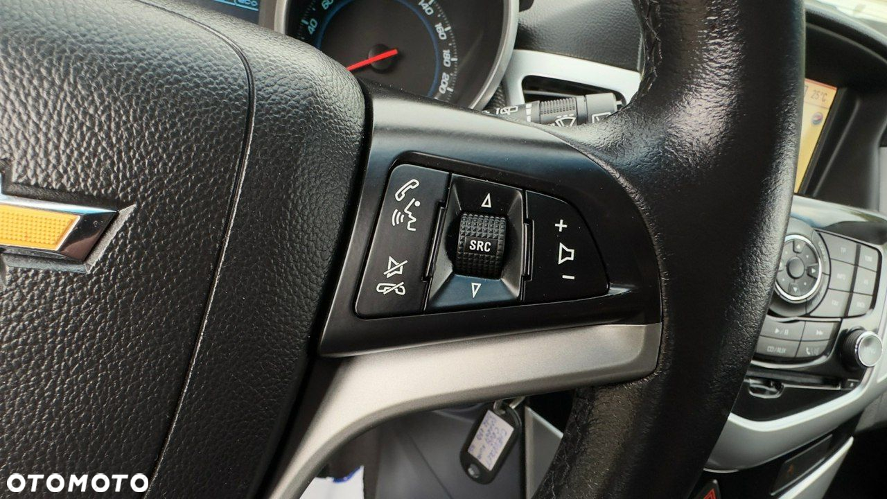 Chevrolet Cruze - 27