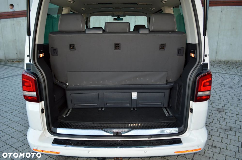 Volkswagen Multivan - 37
