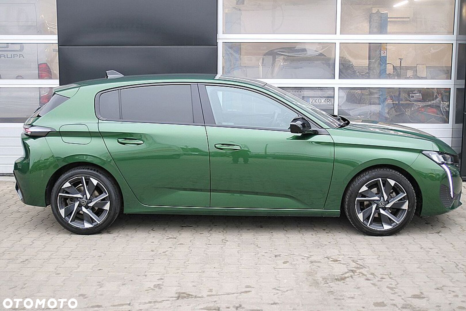 Peugeot 308 1.2 PureTech Allure Pack S&S EAT8 - 13