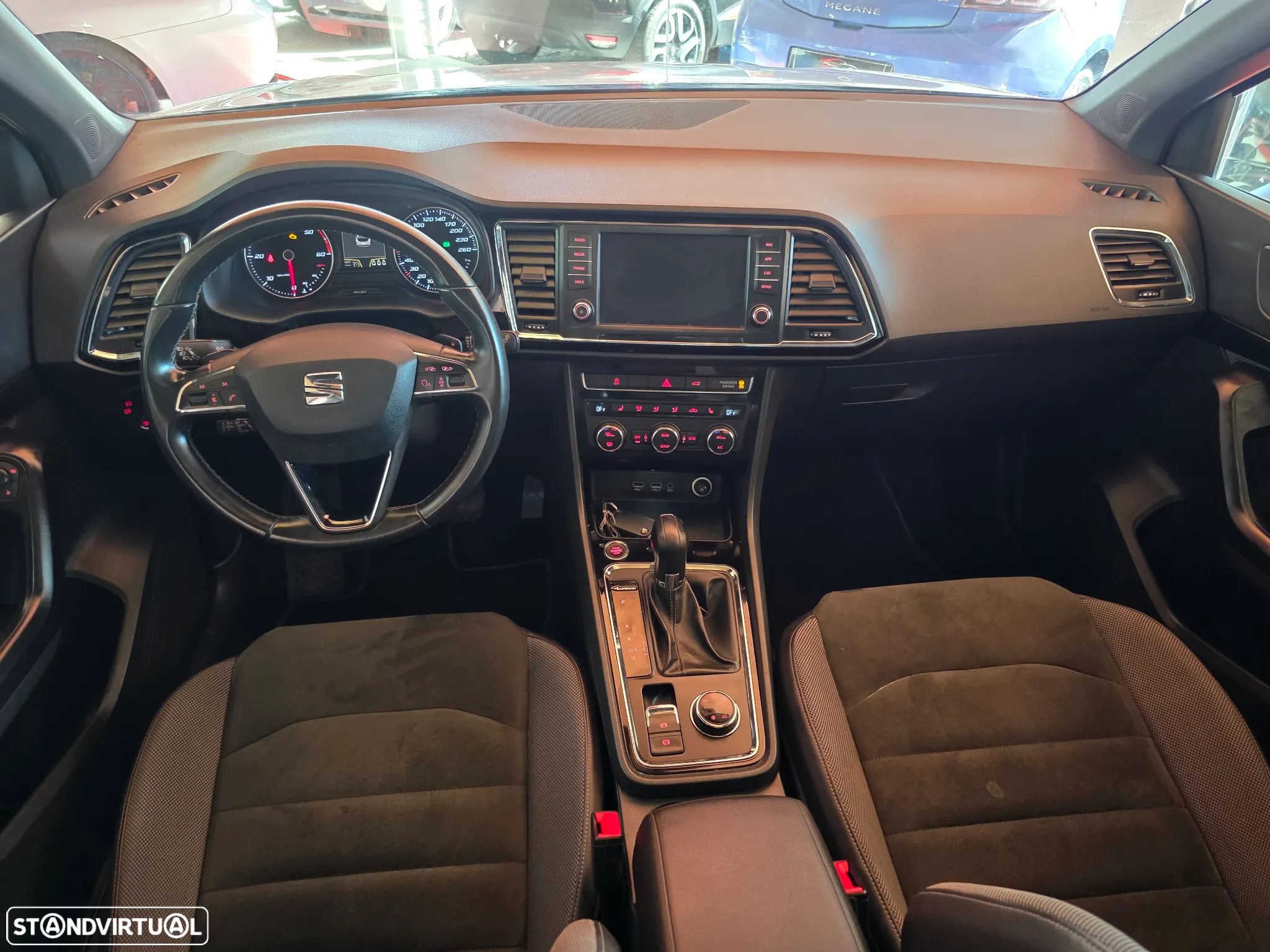 SEAT Ateca 2.0 TDI 4Drive DSG FR BLACK EDITION - 12
