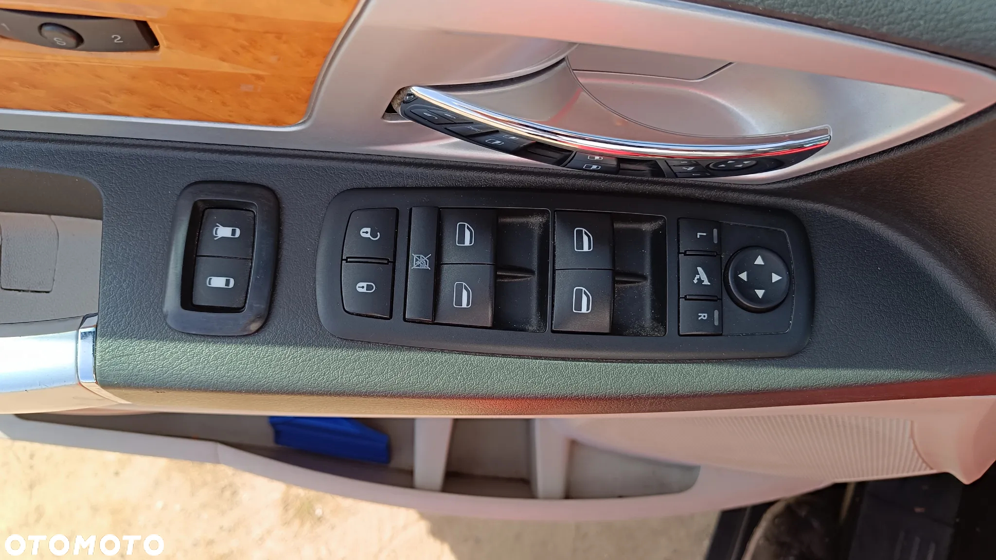 Chrysler Grand Voyager 2.8 CRD Limited - 17