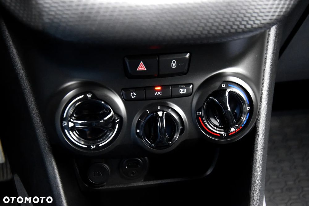 Peugeot 2008 1.2 Pure Tech Allure S&S - 26