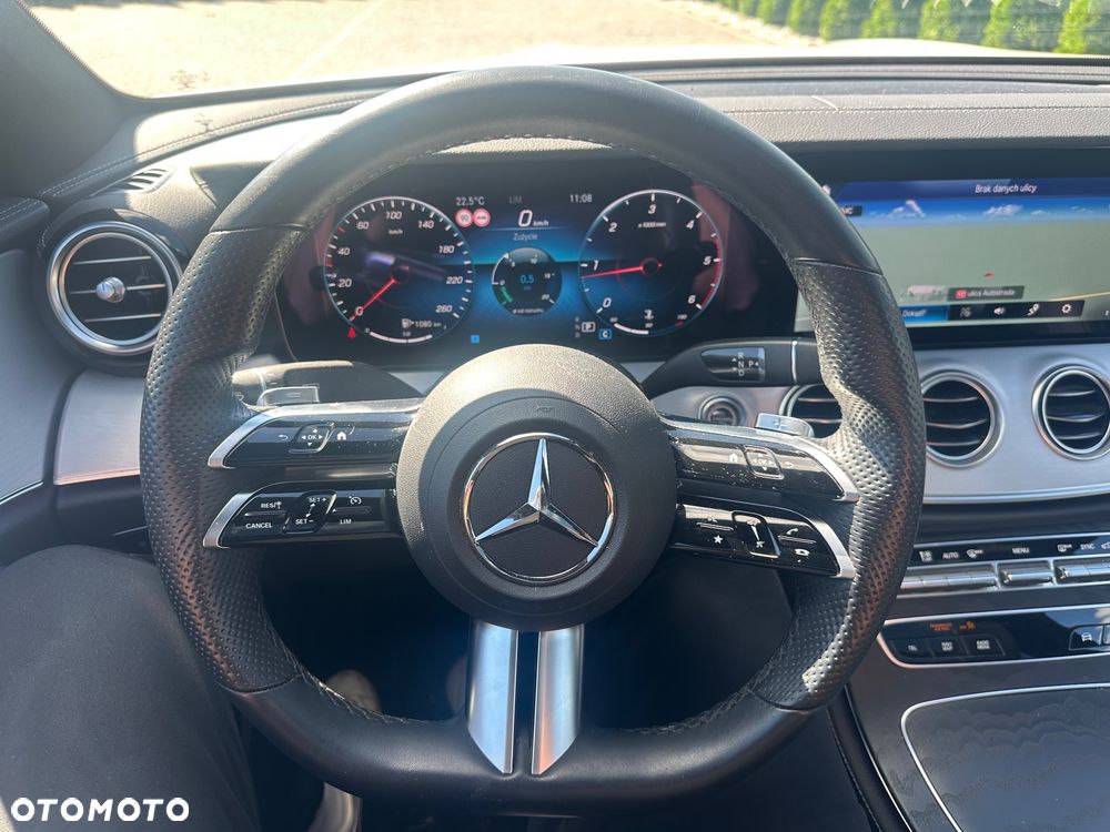 Mercedes-Benz Klasa E 220 d 4-Matic AMG - 25