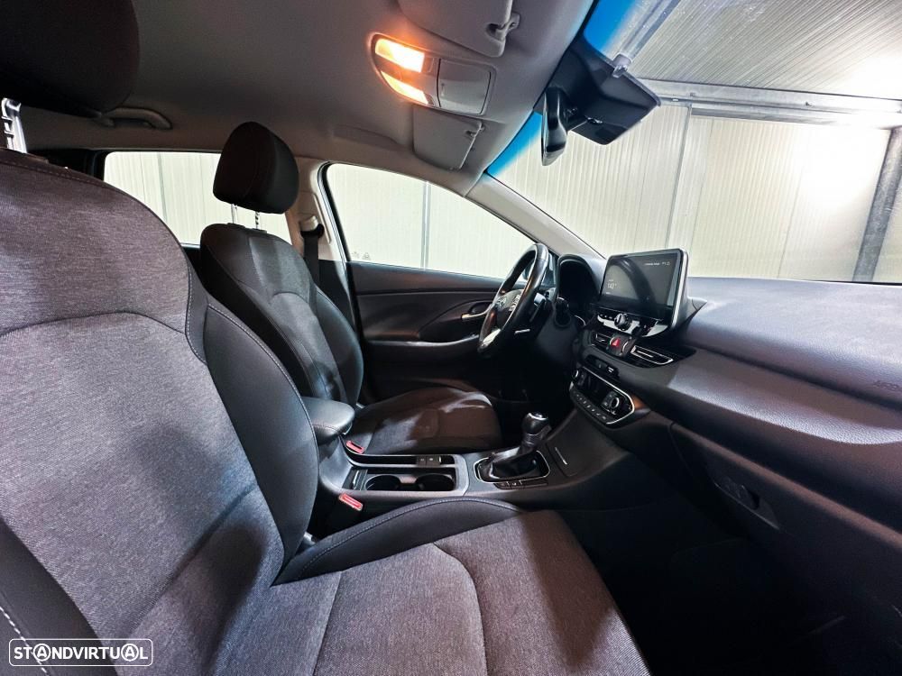 Hyundai i30 - 23
