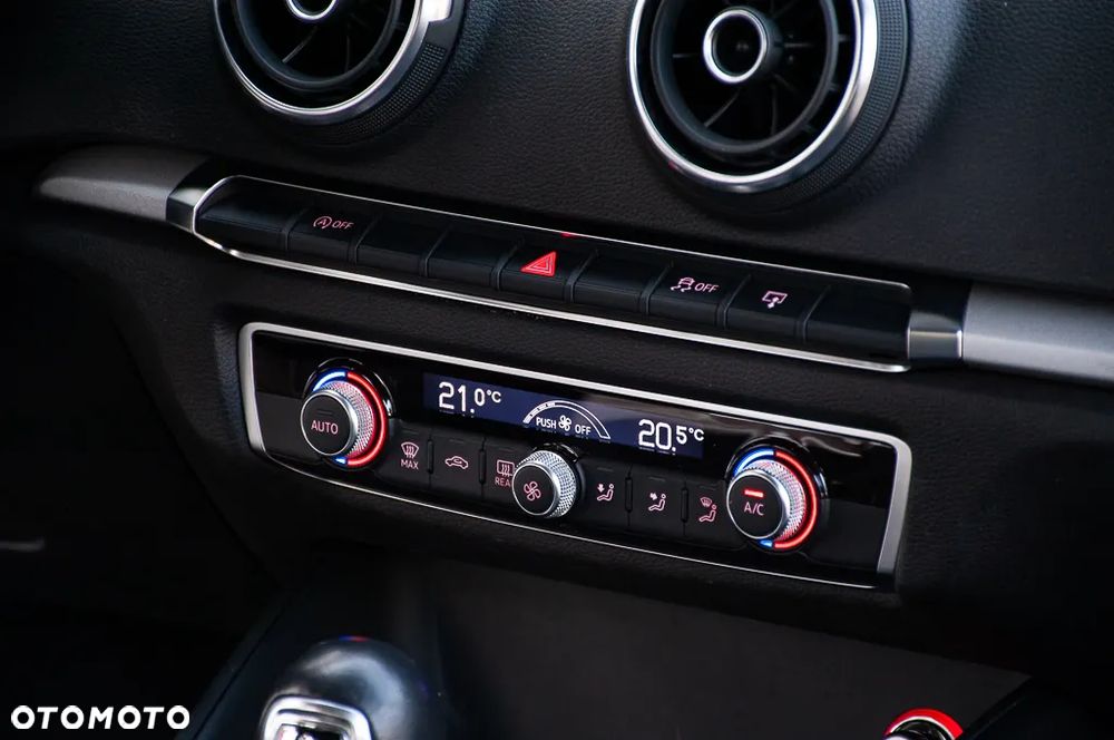 Audi A3 Sportback 1.6 TDI (clean diesel) S tronic S line Sportpaket - 31