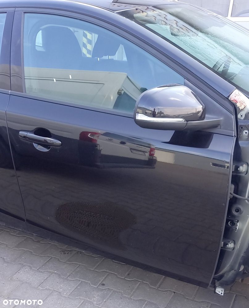 Volvo V40 Drzwi Prawy Przód 717-46