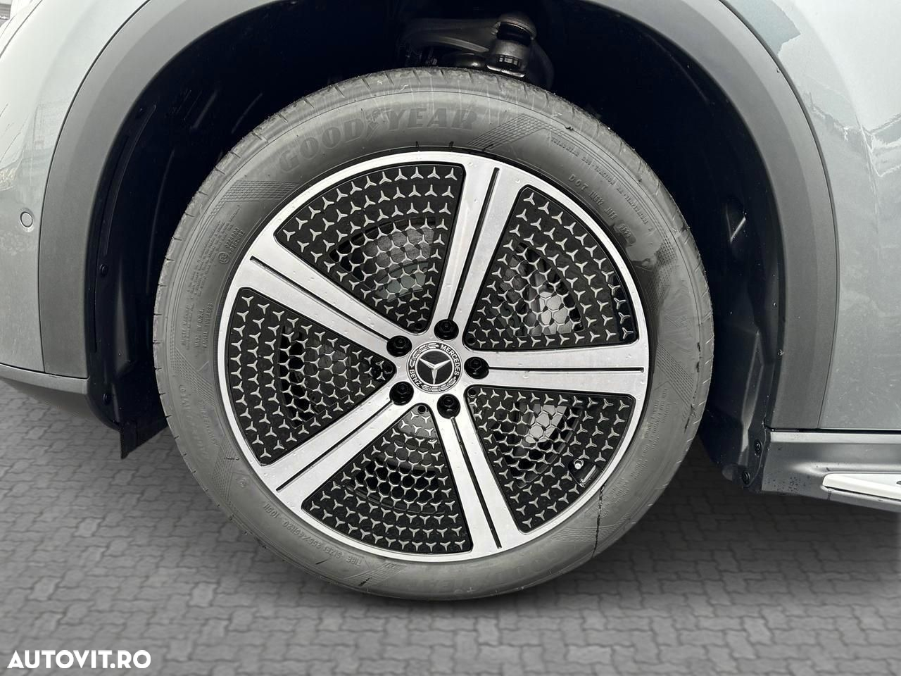 Mercedes-Benz EQE 350 4MATIC - 6