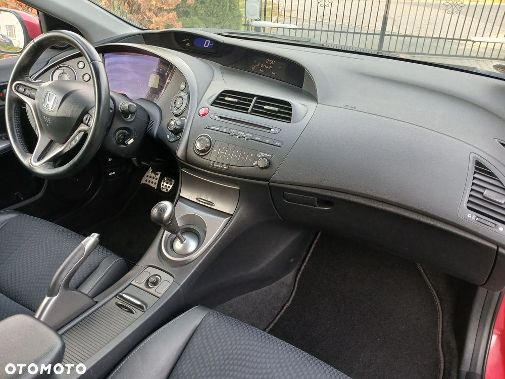 Honda Civic 1.8i-VTEC Sport - 23