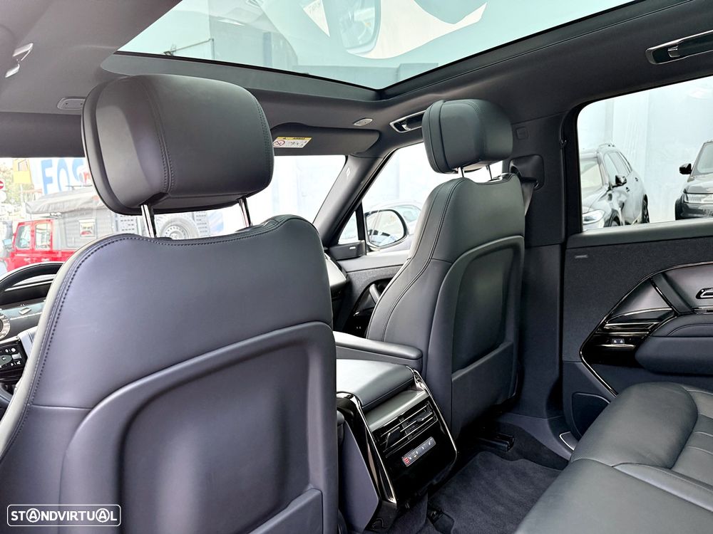 Land Rover Range Rover Sport 3.0 P460e Dynamic SE - 31