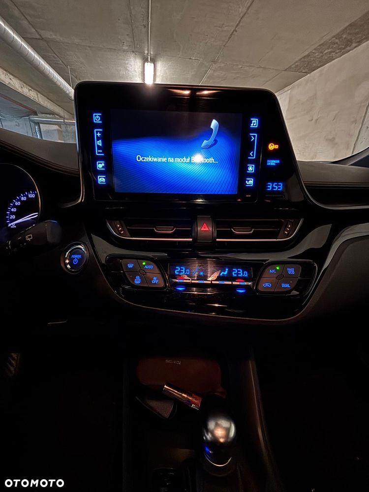 Toyota C-HR 1.8 Hybrid Dynamic - 22