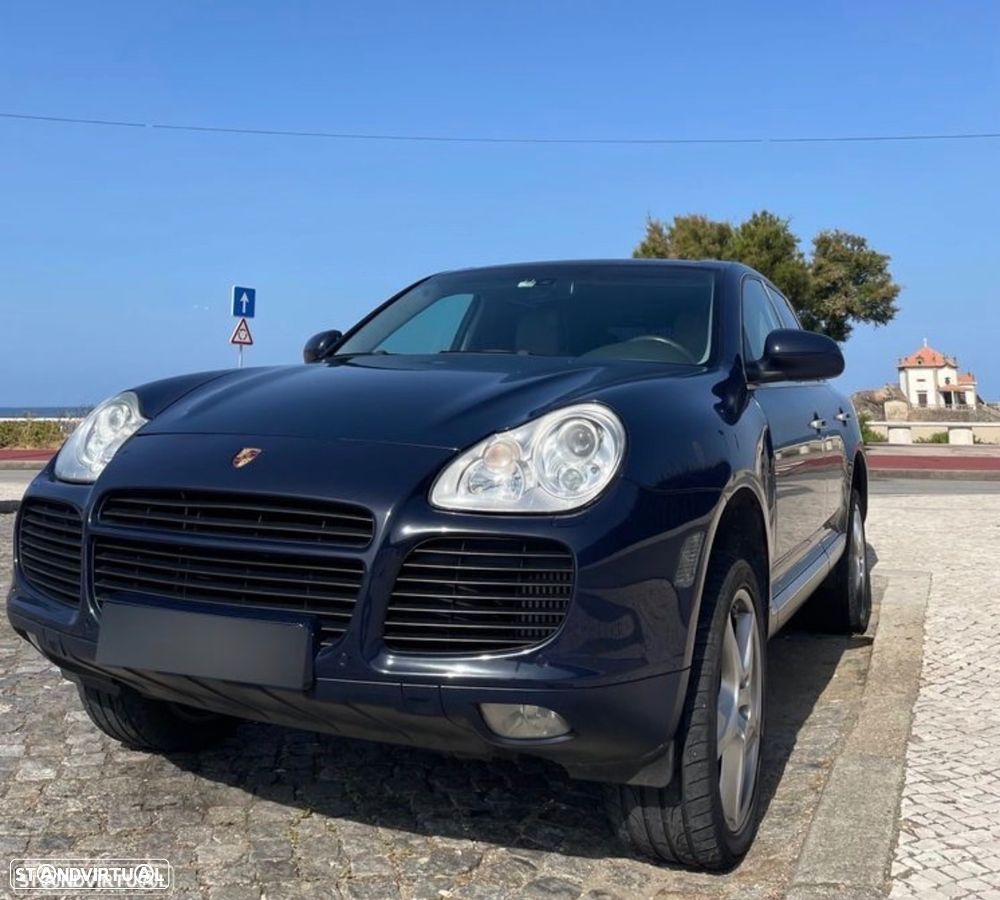 Porsche Cayenne Turbo - 1