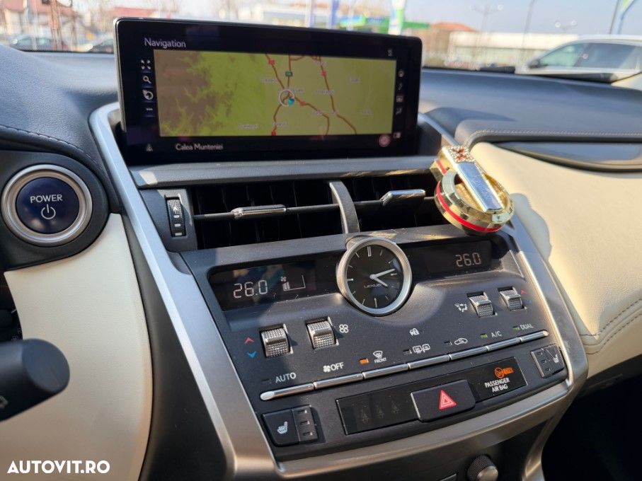 Lexus Seria NX 300h AWD Business - 18