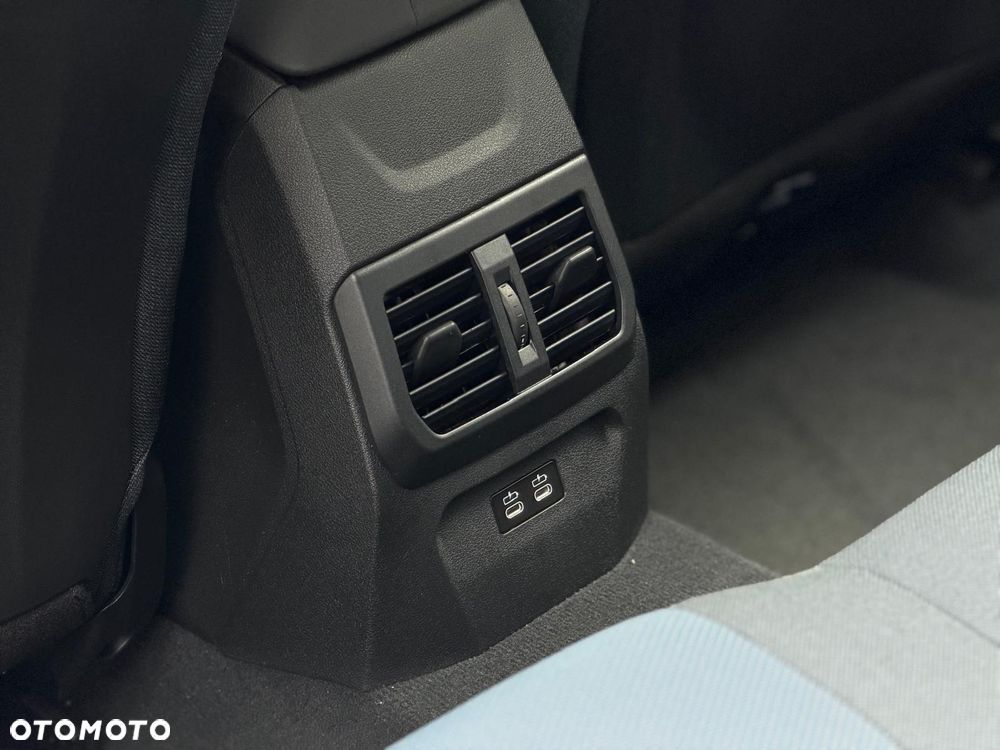 BMW Seria 1 - 29