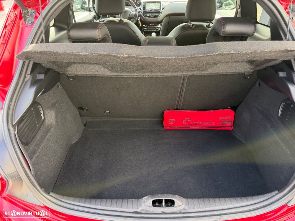 Peugeot 208 1.6 e-THP GTi by Sport - 42