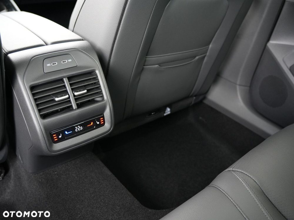 Skoda Superb 2.0 TDI SCR 4x4 L&K DSG - 37