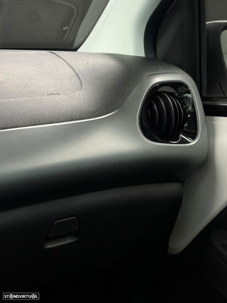 Toyota Aygo x-play - 10