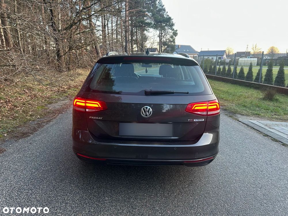 Volkswagen Passat 1.6 TDI BMT Trendline - 10