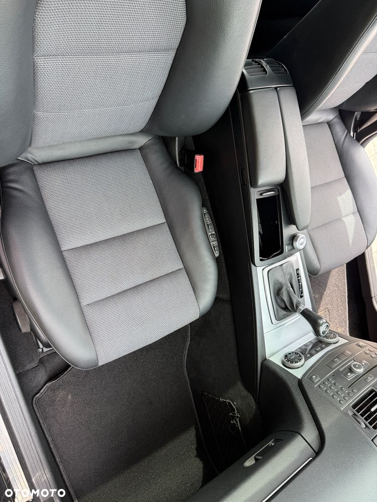 Mercedes-Benz Klasa C ver-200-7g--tronic-avantgarde-edition - 16
