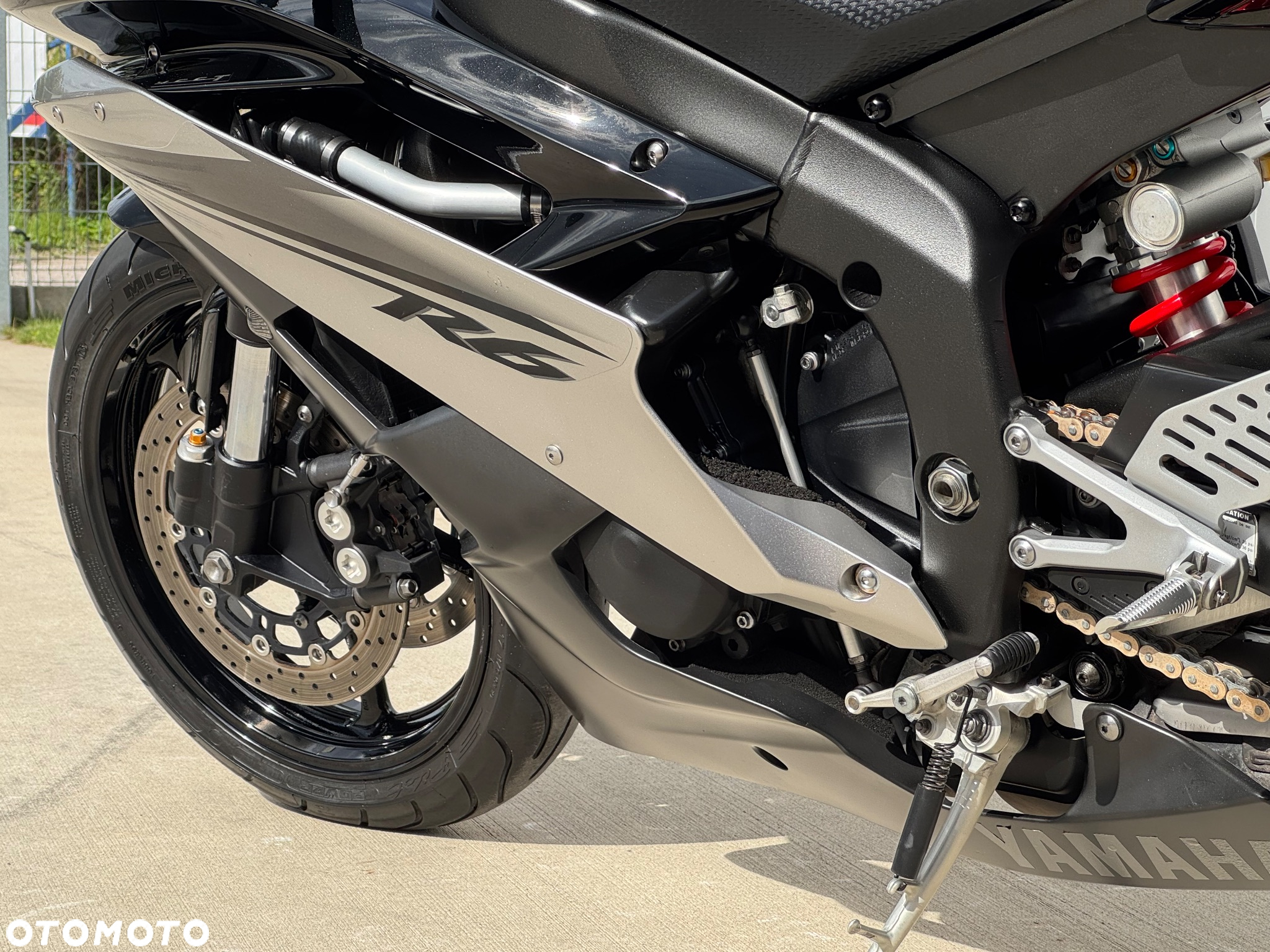 Yamaha YZF - 35