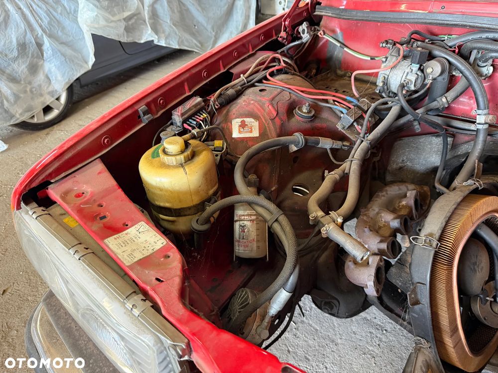 Mercedes-Benz W123 - 12