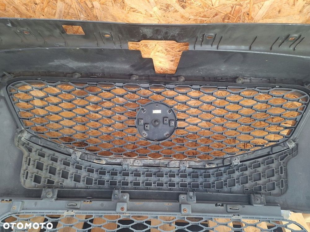 ssangyong korando III 2010- grill atrapa w zderzak orginal - 5