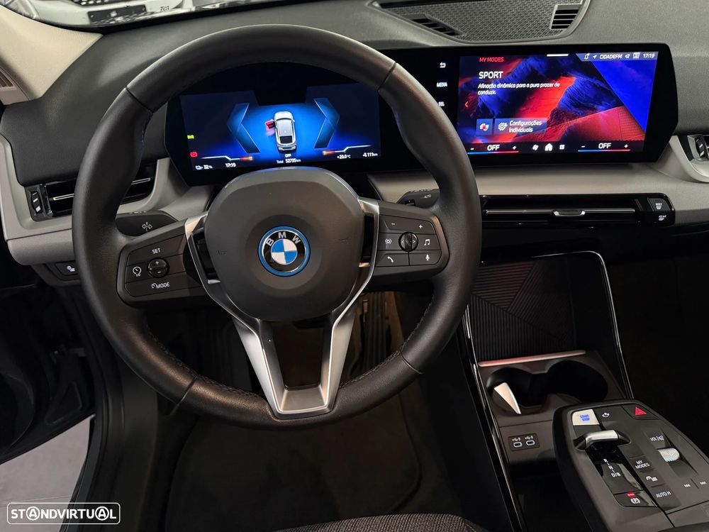 BMW iX2 xDrive30 - 26